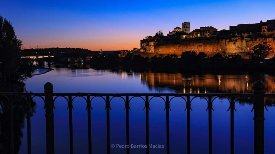 Ferienwohnung A Los Ojos Del Rio Duero Zamora Exterior foto