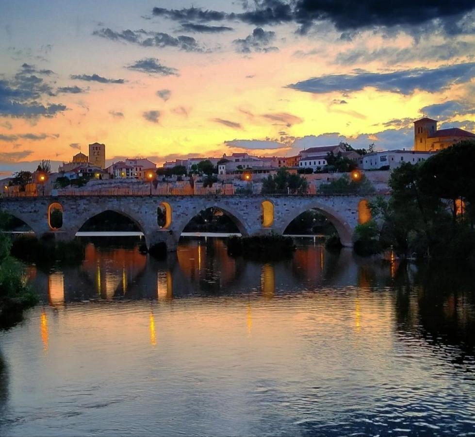 Ferienwohnung A Los Ojos Del Rio Duero Zamora Exterior foto