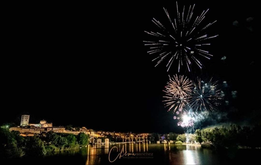 Ferienwohnung A Los Ojos Del Rio Duero Zamora Exterior foto