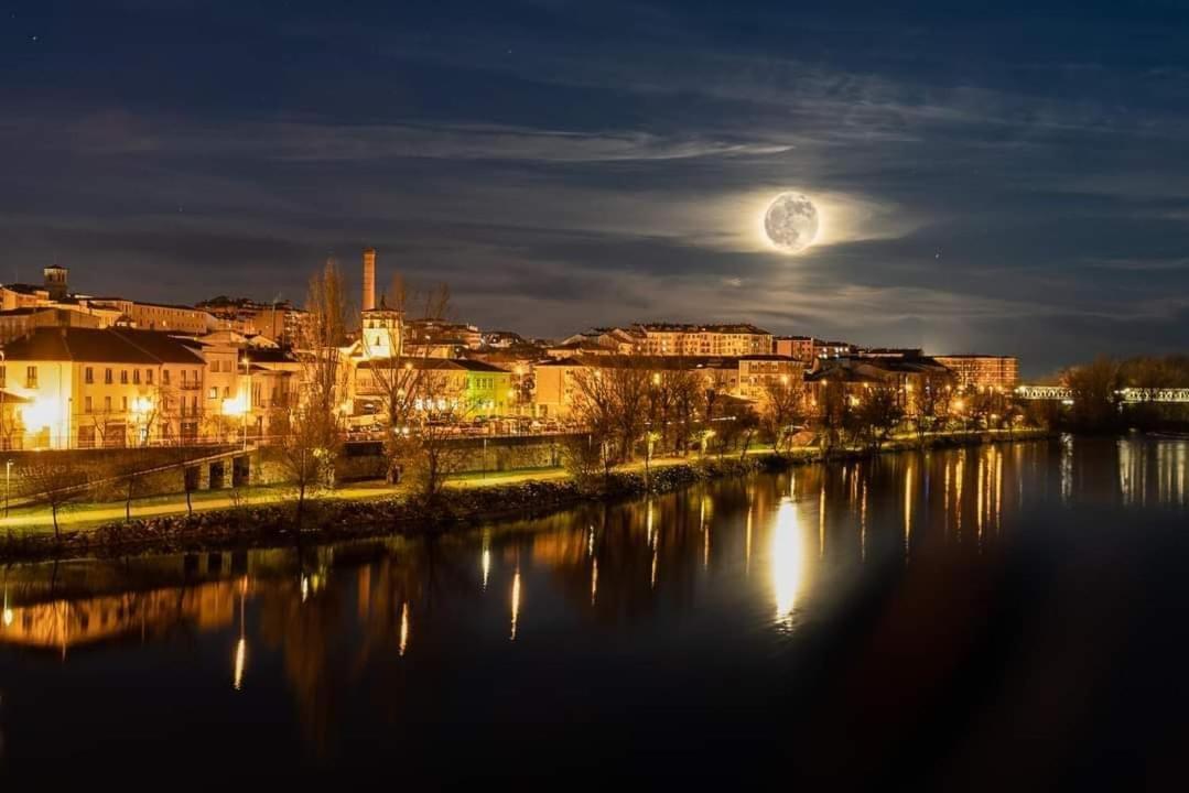 Ferienwohnung A Los Ojos Del Rio Duero Zamora Exterior foto