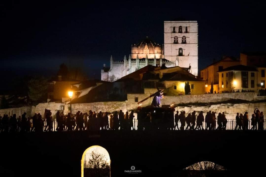 Ferienwohnung A Los Ojos Del Rio Duero Zamora Exterior foto