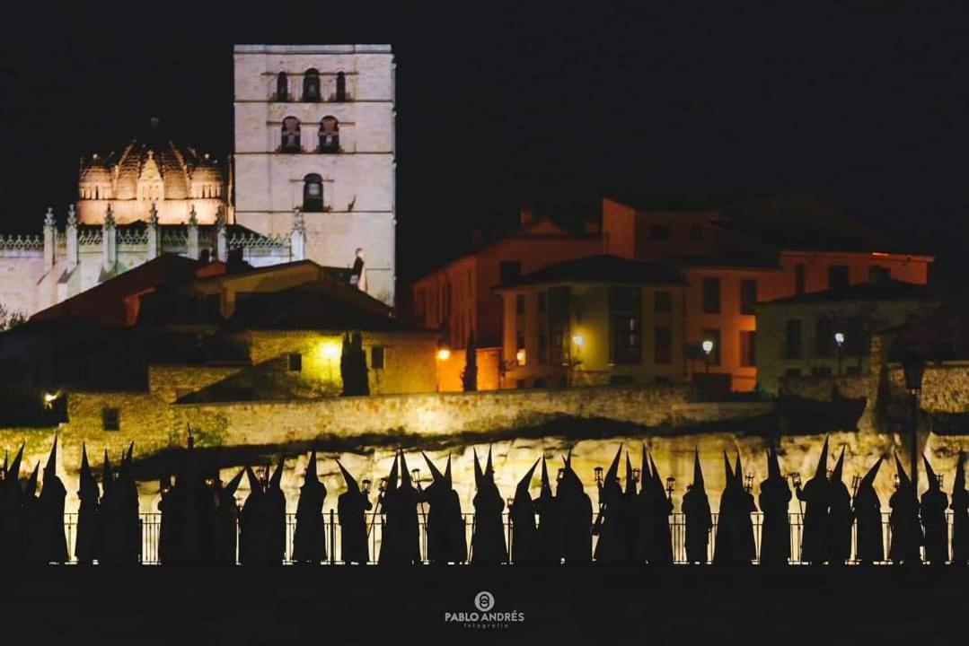 Ferienwohnung A Los Ojos Del Rio Duero Zamora Exterior foto